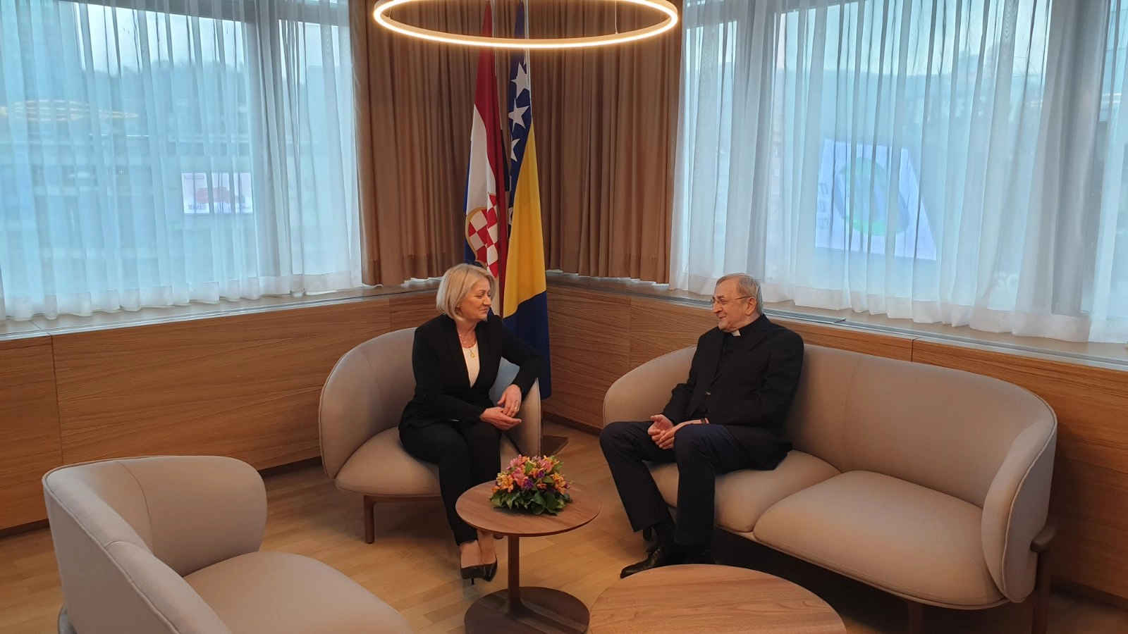 Podrška posvećenosti u promicanju mira, tolerancije i zajedništva